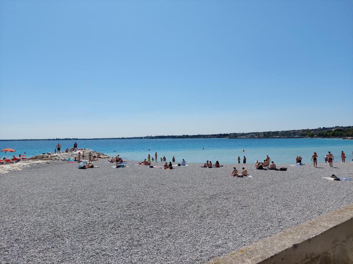 Appartamento Oasi Verde Lago Desenzano del Garda Exterior foto