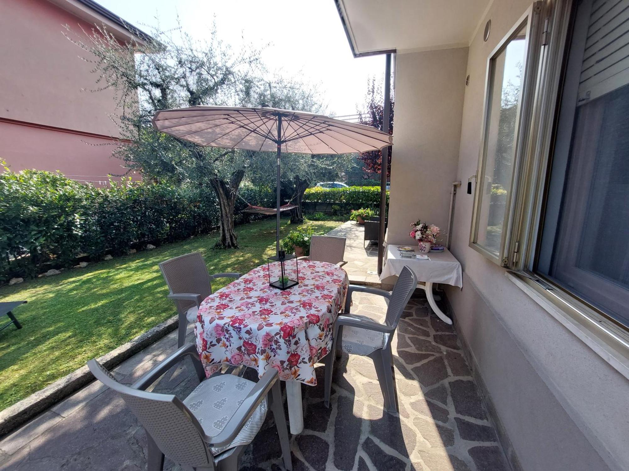 Appartamento Oasi Verde Lago Desenzano del Garda Exterior foto
