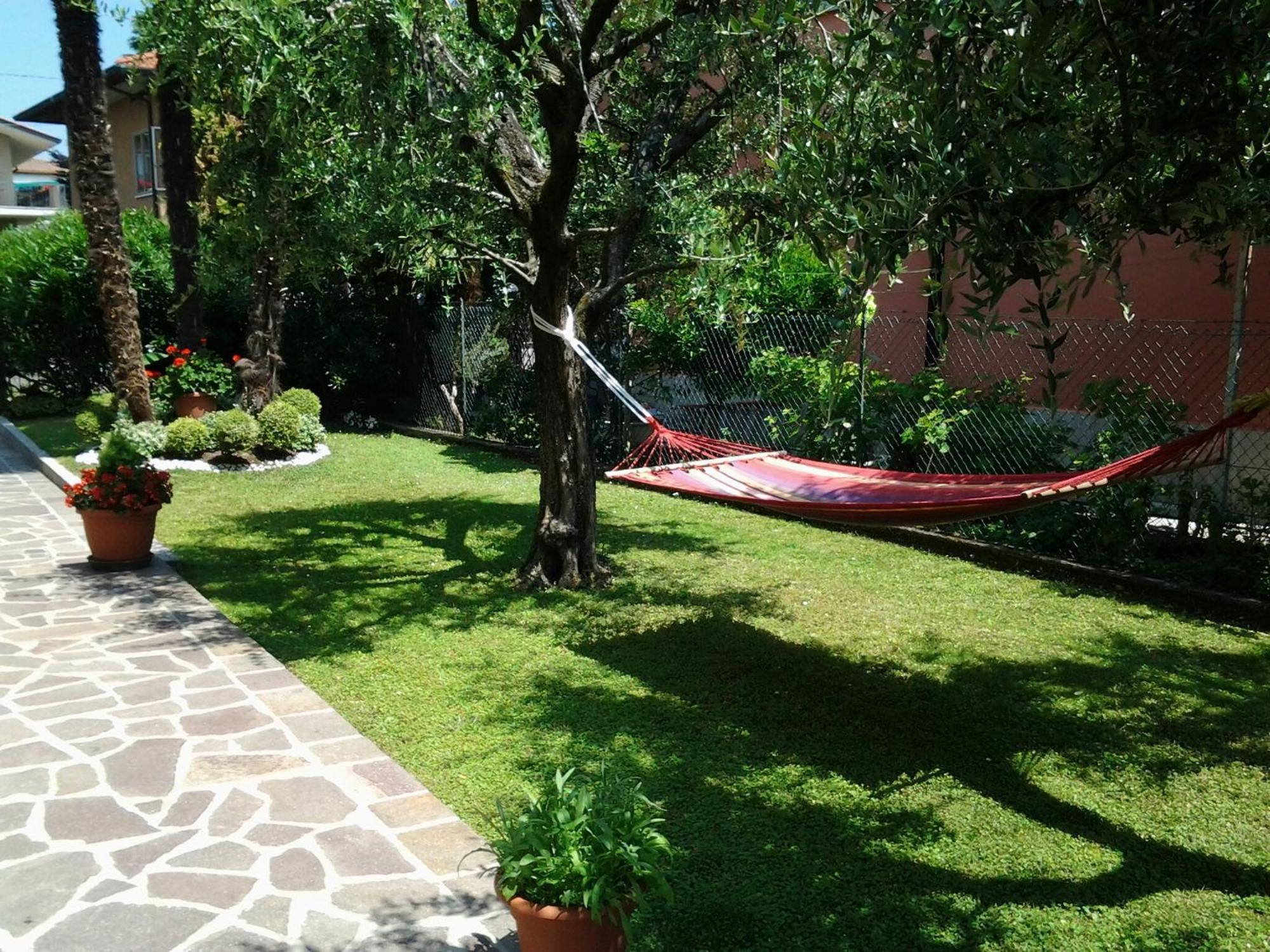 Appartamento Oasi Verde Lago Desenzano del Garda Exterior foto