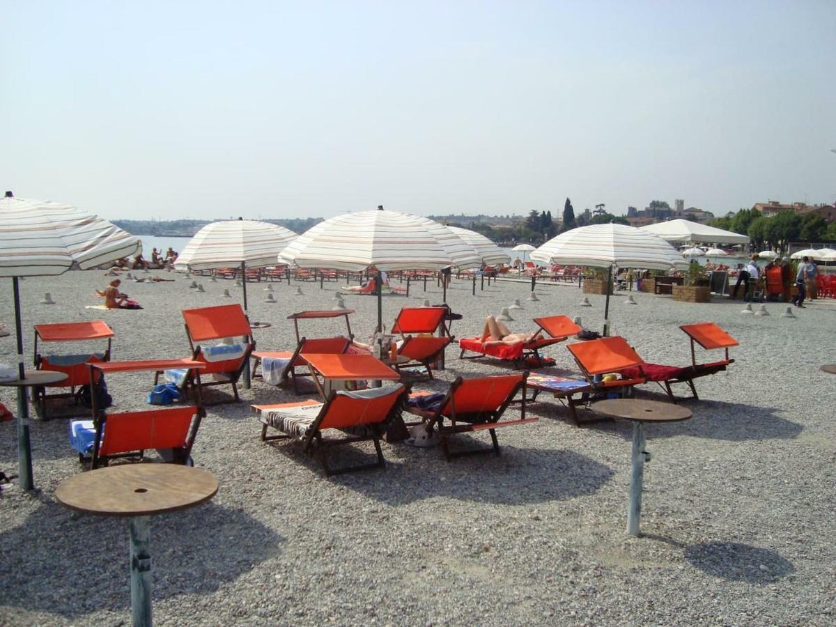 Appartamento Oasi Verde Lago Desenzano del Garda Exterior foto